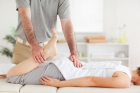 Мягкие мануальные техники (ММТ) - физиологичная и эффективная методика оздоровления. В отличие от классического массажа, сеанс ММТ помимо работы с мышцами включает техники на суставах (в том числе на суставах позвоночника), на связках и сухожилиях, межкос