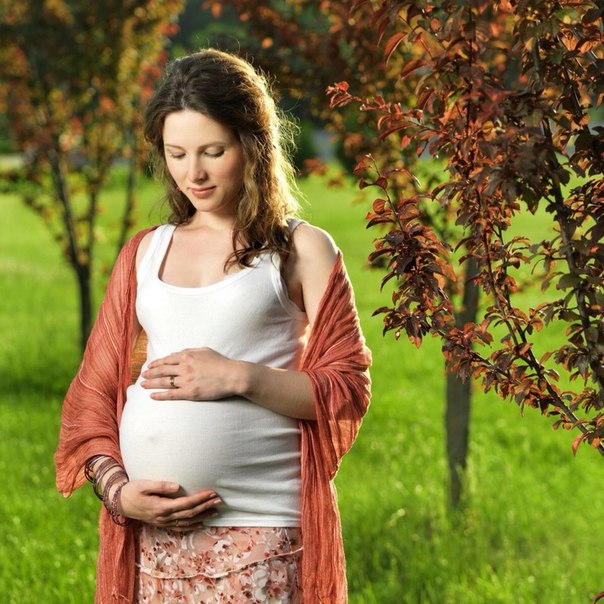 Боль в спине на средних сроках беременности (второй триместр, 13-26 недел