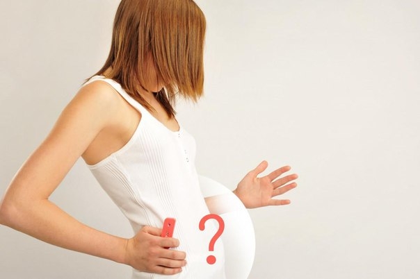 Ложная беременность (псевдобеременность) — это психосоматическое расстройство, которое возникает на волне сильного эмоционального стресса у женщин и характеризуется определенными признаками.