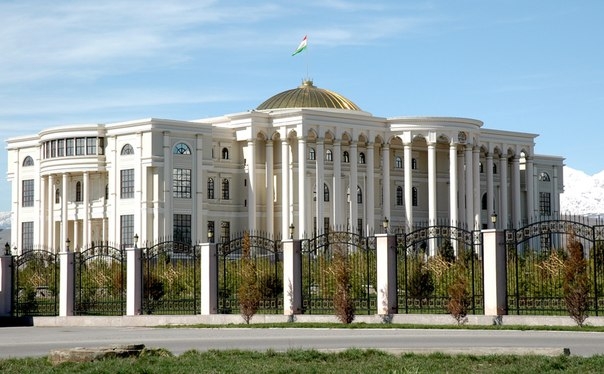 В таджикских семьях, где во все века дети – продолжатели рода считались главной ценностью, из года в год наблюдается рост бесплодия среди женщин и мужчин. В таджикских семьях, где во все века дети – продолжатели рода считались главной ценностью, из года в год наблюдается рост бесплодия среди женщин и мужчин.